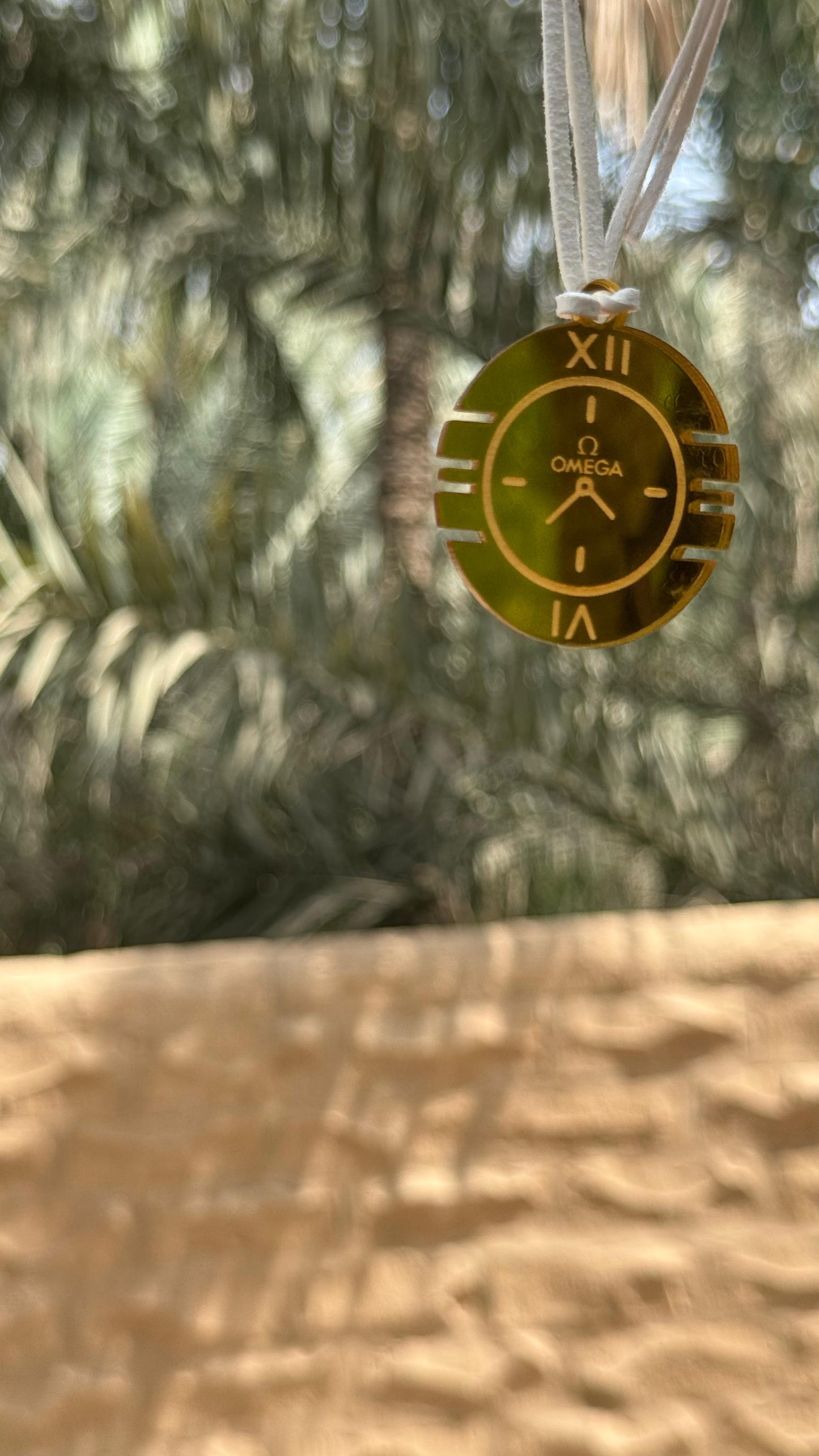 علاقة اوميغا الذهبيه